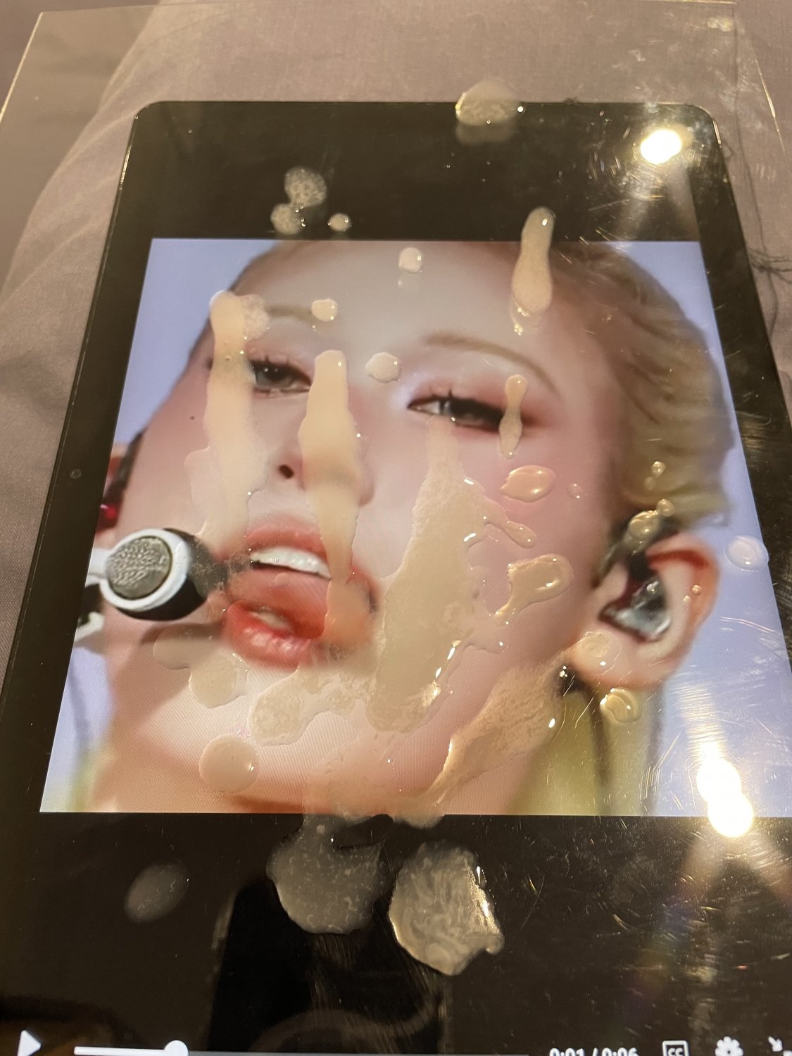 qOviQIzK Somi Kpop Cum Tribute 01.jpg